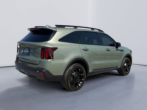 Used 2025 Kia Sorento X-Line EX AWD/4WD image 3