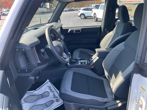 New 2025 Ford Bronco 4-Door w/ Sasquatch Package image 15