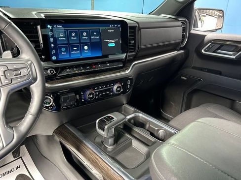 Used 2025 Chevrolet Silverado 1500 RST w/ Convenience Package II AWD/4WD image 26