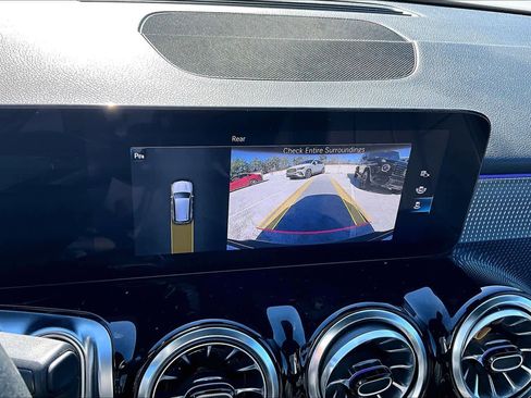 Used 2023 Mercedes-Benz EQB 250+ image 24