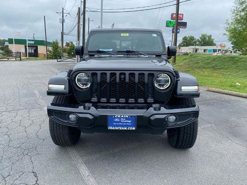 Used 2021 Jeep Gladiator Overland AWD/4WD image 2