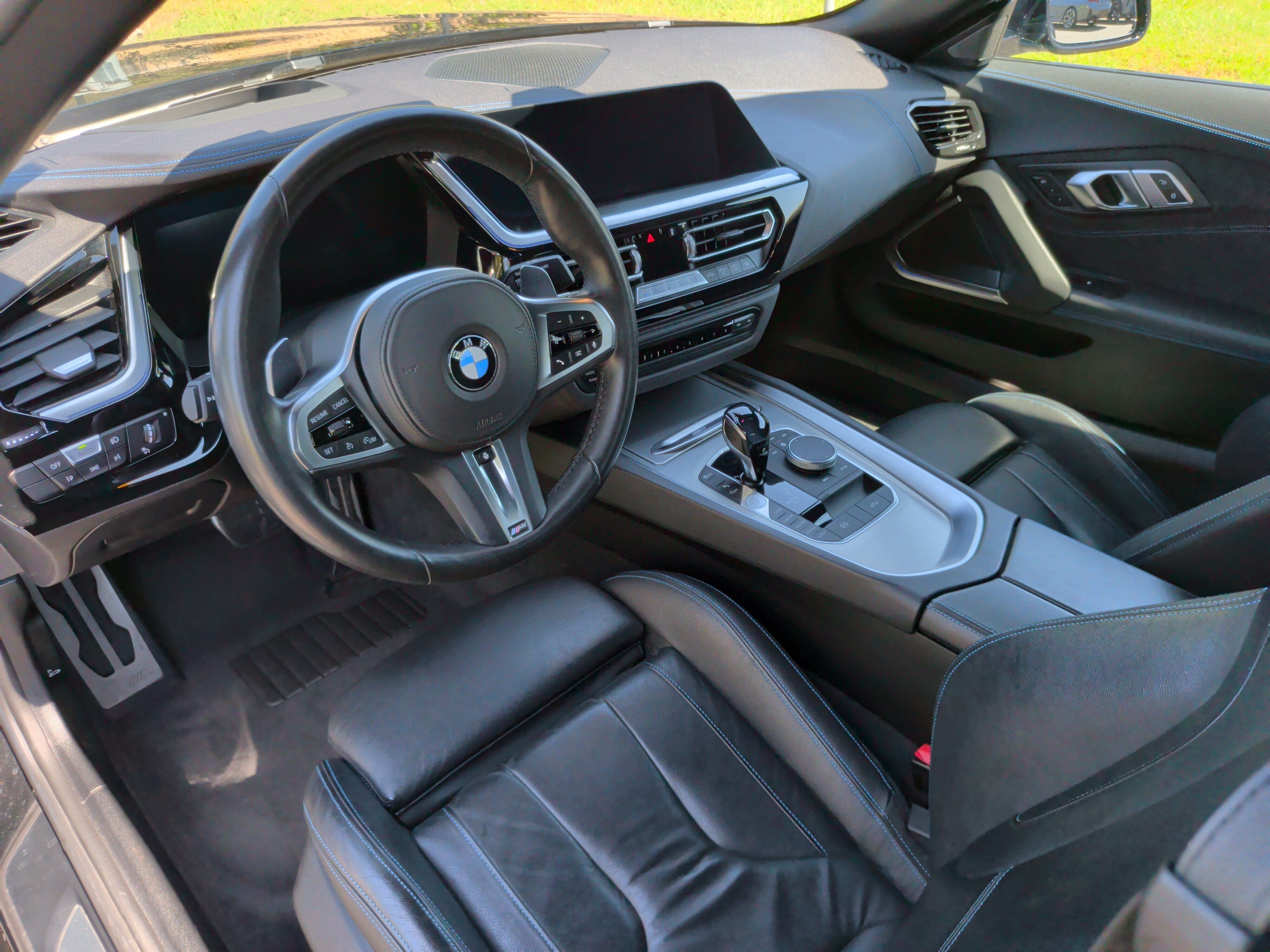 Used 2020 BMW Z4 M40i w/ Premium Package RWD image 31