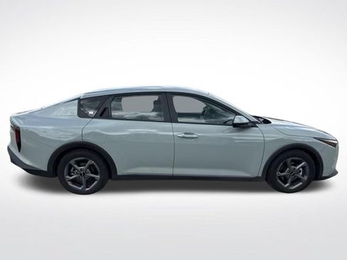 Used 2025 Kia K4 FWD image 18