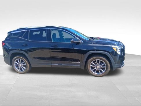 Used 2024 GMC Terrain SLT AWD/4WD image 2