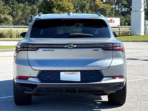 New 2025 Chevrolet Equinox EV RS image 21