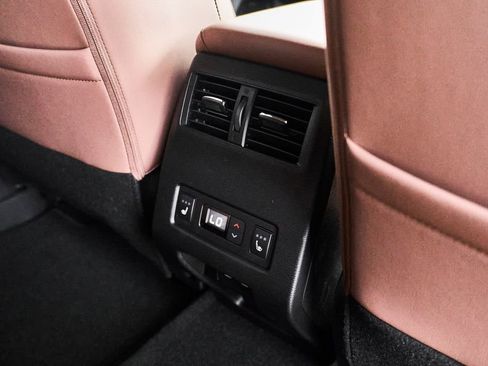 New 2026 Mitsubishi Outlander SEL FWD image 44