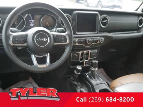 Used 2023 Jeep Wrangler Unlimited Sahara w/ Cold Weather Group AWD/4WD image 38