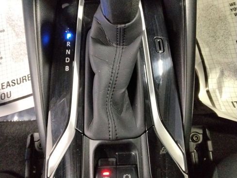 Used 2020 Toyota Corolla LE image 14