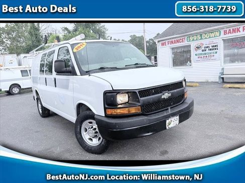 Used 2011 Chevrolet Express 2500 RWD image 1