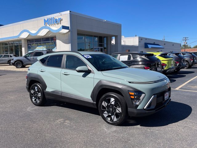 Used 2024 Hyundai Kona SEL w/ Convenience Package AWD/4WD image 2