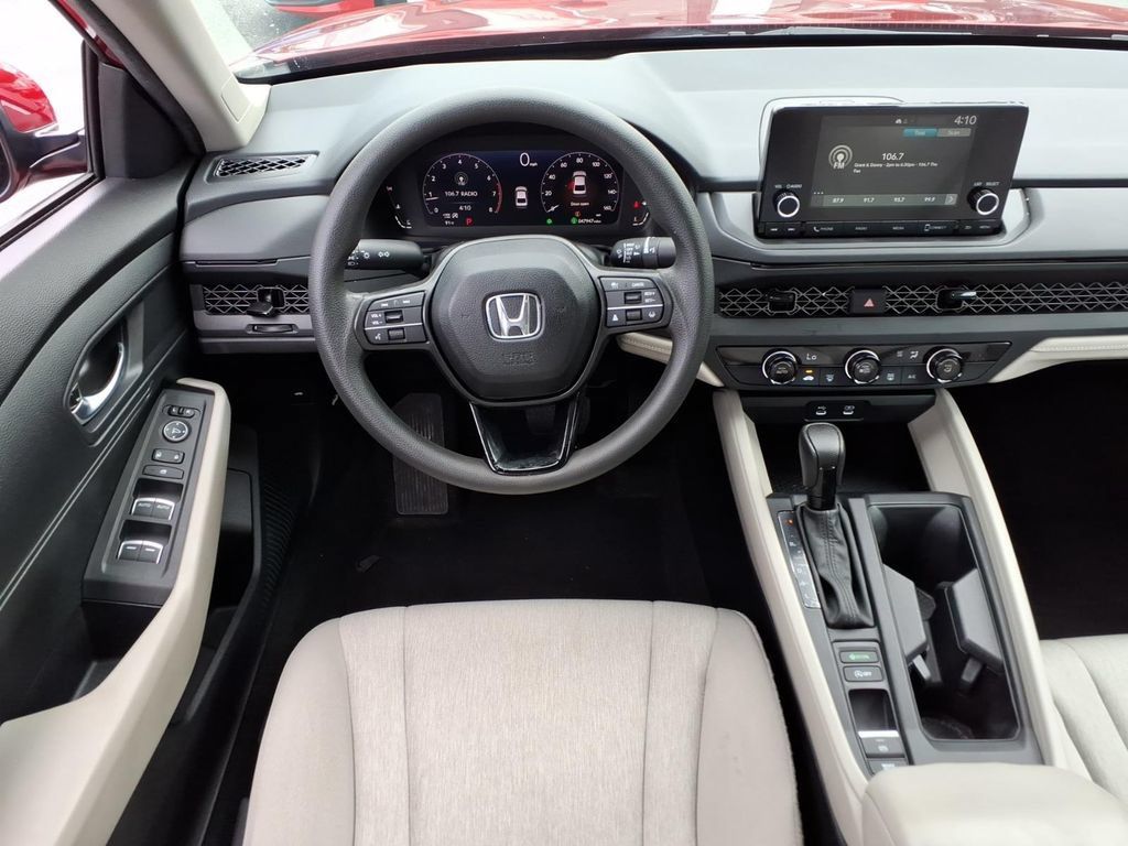 Used 2025 Honda Accord LX image 20
