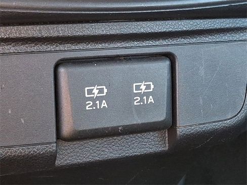 Used 2019 Subaru Legacy 2.5i Premium image 11