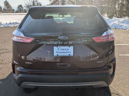 Used 2024 Ford Edge SEL image 6