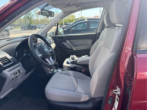 Used 2018 Subaru Forester 2.5i Premium w/ All-Weather Package AWD/4WD image 5