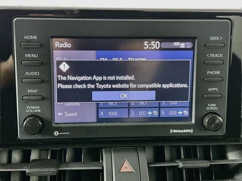 Used 2021 Toyota RAV4 XLE w/ Convenience Package FWD image 22