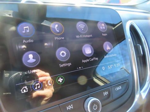 Used 2020 Chevrolet Equinox Premier image 23