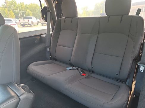 Used 2022 Jeep Wrangler Sport AWD/4WD image 13