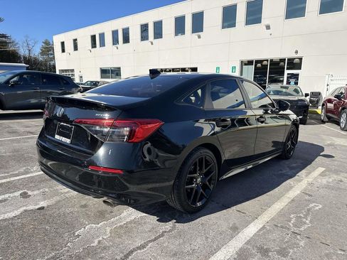Used 2023 Honda Civic Sport image 3
