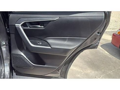Certified 2025 Toyota RAV4 XLE Premium AWD/4WD image 31