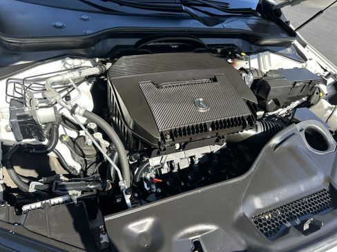 Used 2023 Acura MDX SH-AWD w/ Advance Package image 9