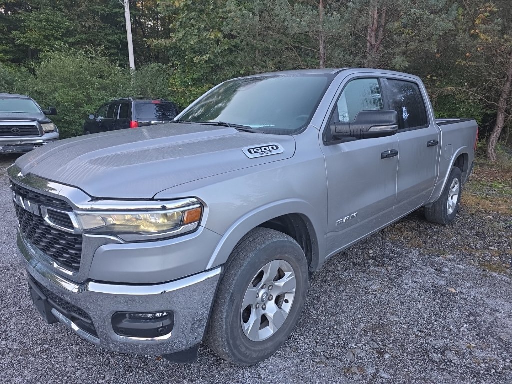 Used 2025 RAM 1500 Big Horn AWD/4WD image 3