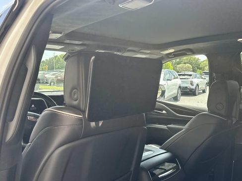Used 2021 Cadillac Escalade Premium Luxury Platinum w/ LPO, Radiant Package AWD/4WD image 14