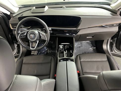 Used 2024 Buick Envision Avenir AWD/4WD image 10