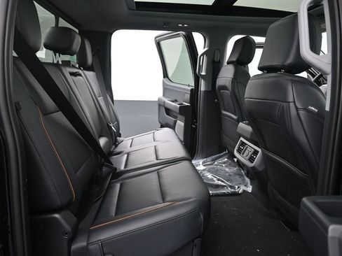New 2026 Ford F250 4x4 Crew Cab Super Duty image 12