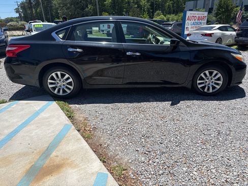 Used 2016 Nissan Altima 2.5 S w/ Power Driver Seat Package FWD image 8