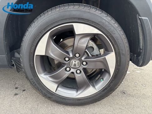 Used 2018 Honda HR-V EX image 13