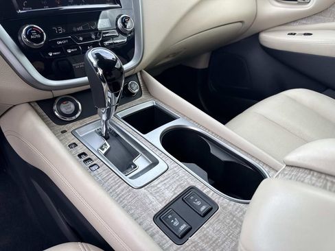 Used 2022 Nissan Murano SL w/ SL Moonroof Package image 25