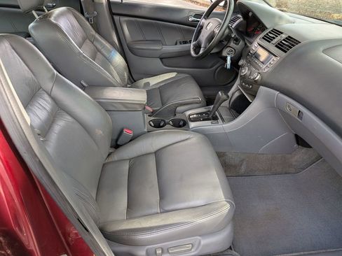 Used 2004 Honda Accord EX image 28