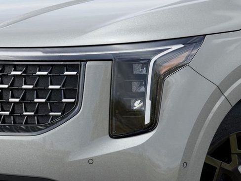 New 2025 Kia Carnival SX FWD image 10