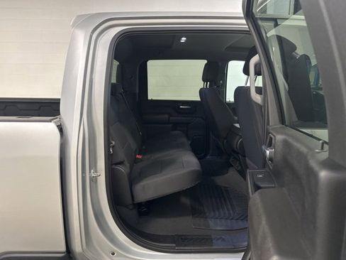 Used 2023 Chevrolet Silverado 2500 Custom image 12