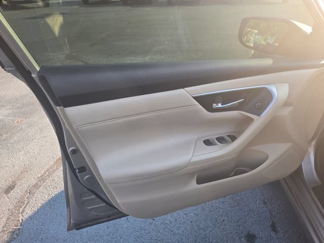 Used 2019 Nissan Altima 2.5 S FWD image 20