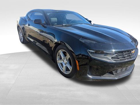 Used 2019 Chevrolet Camaro LT image 6