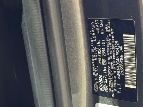 Certified 2025 Hyundai Elantra Sport FWD image 35