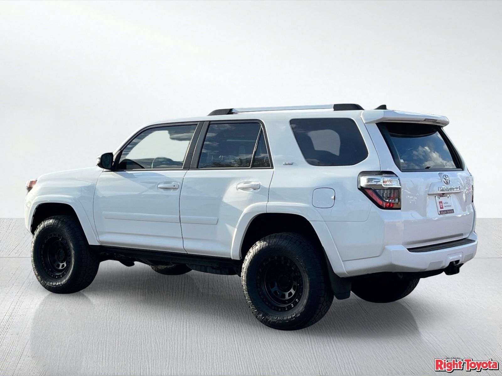 Certified 2023 Toyota 4Runner SR5 Premium w/ Moonroof Package RWD image 5