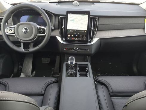 New 2026 Volvo XC90 B6 Ultra w/ Lounge Package image 7