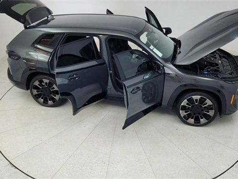Used 2023 BMW XM image 89