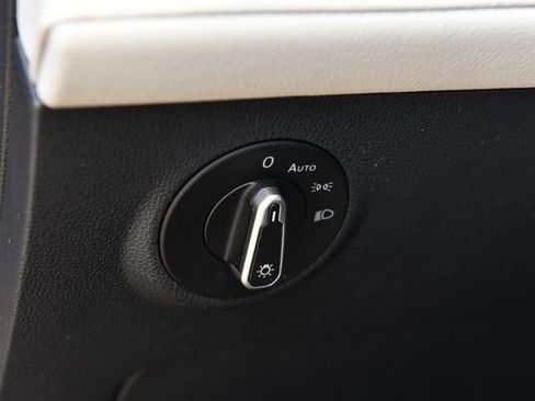 Certified 2025 Volkswagen Taos S FWD image 10