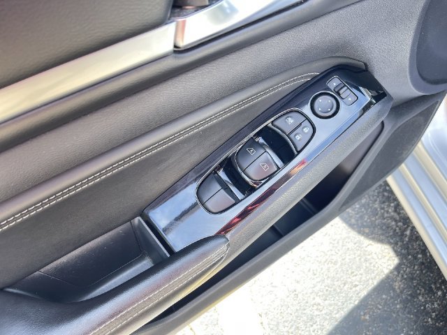Used 2020 Nissan Altima 2.5 SV FWD image 23