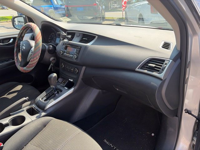 Used 2016 Nissan Sentra S FWD image 11