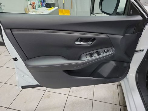 Used 2025 Nissan Sentra SV image 28