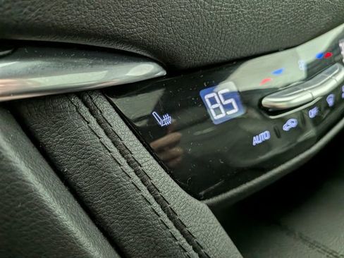 Certified 2023 Cadillac XT5 Premium Luxury w/ LPO, Floor Liner Package image 9