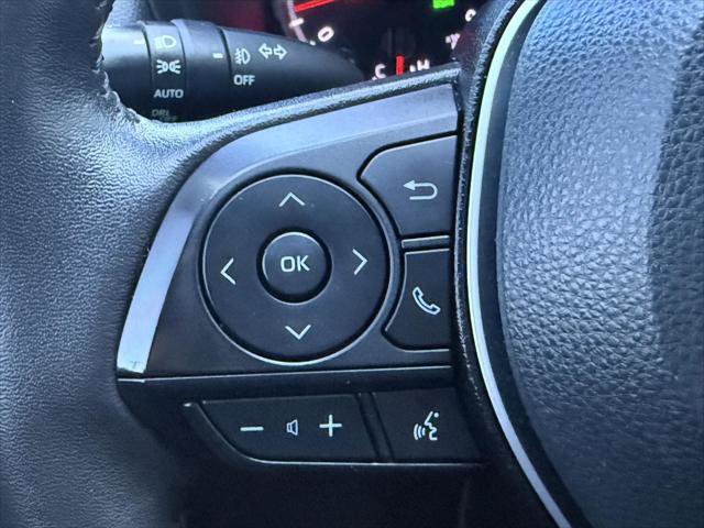 Certified 2022 Toyota RAV4 XLE Premium AWD/4WD image 23