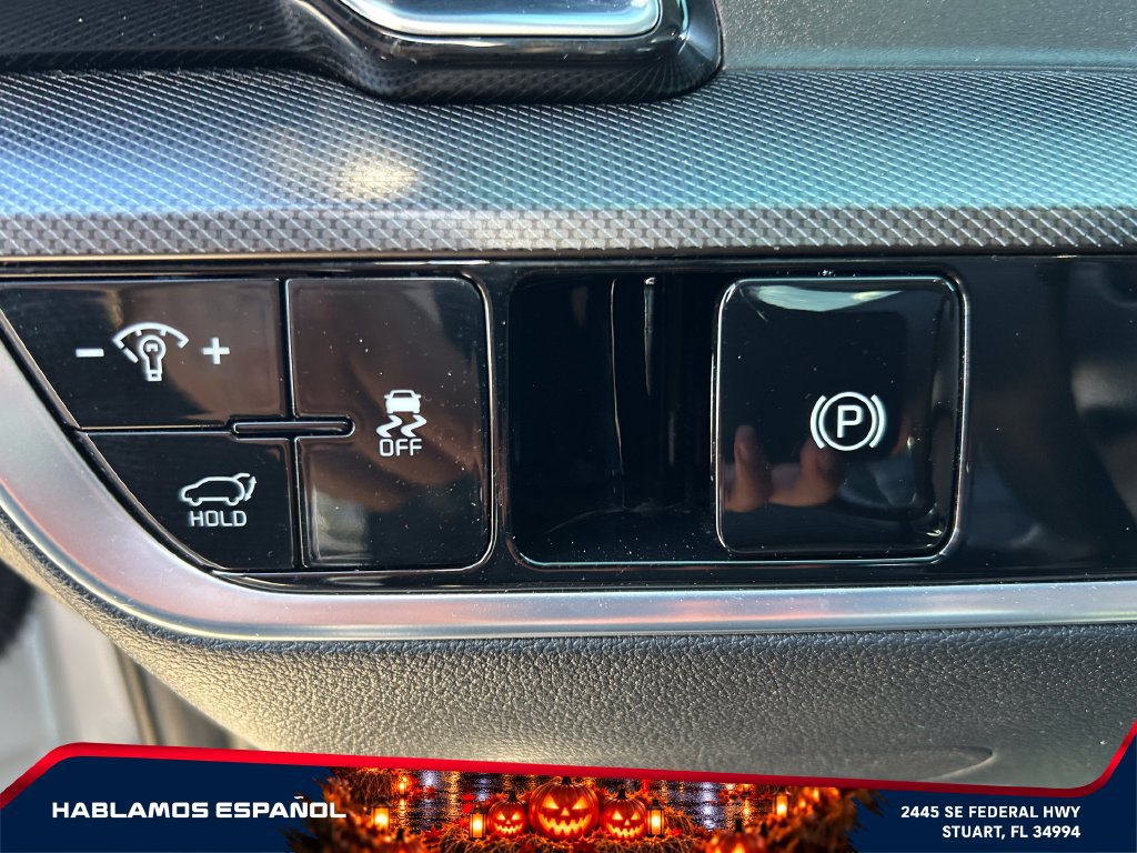 Used 2025 Kia Sportage SX FWD image 16