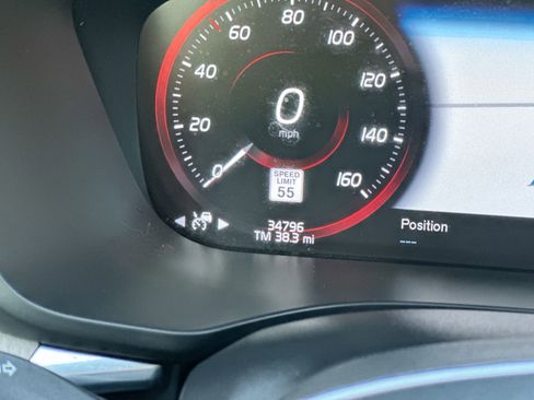 Used 2020 Volvo XC60 T6 Inscription w/ Protection Package Premier image 11