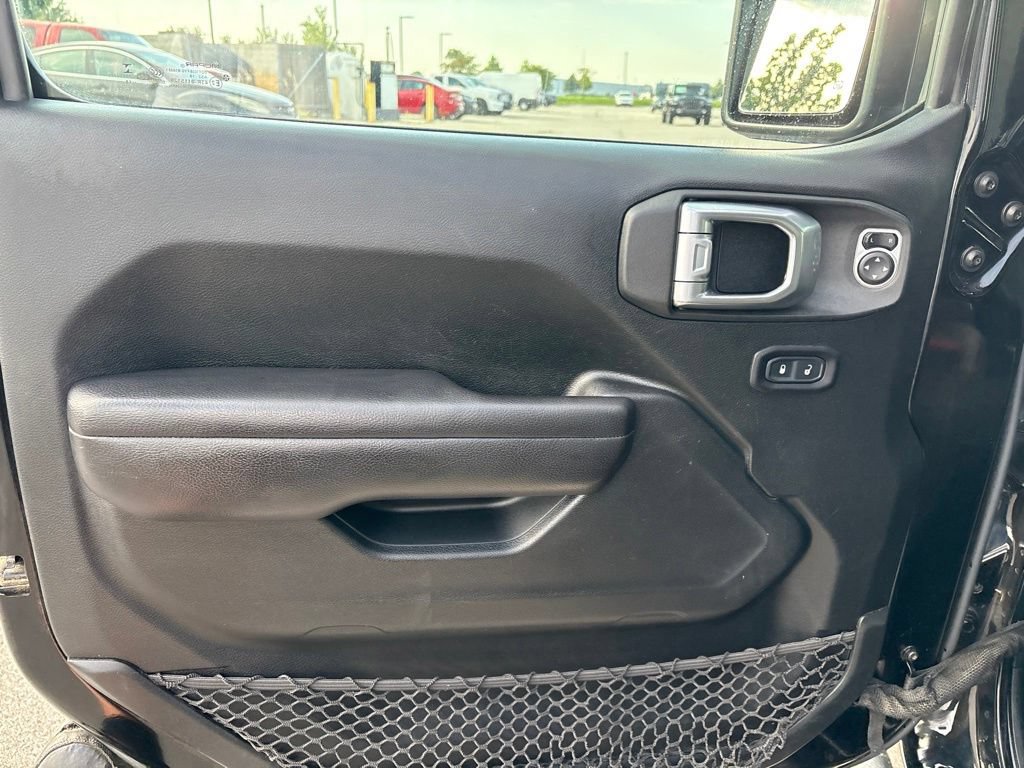 Used 2018 Jeep Wrangler Unlimited Sport S AWD/4WD image 10