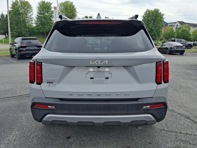 Used 2022 Kia Sorento AWD image 4